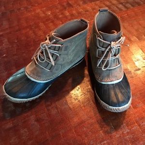 Sorel out n about waterproof rain boots